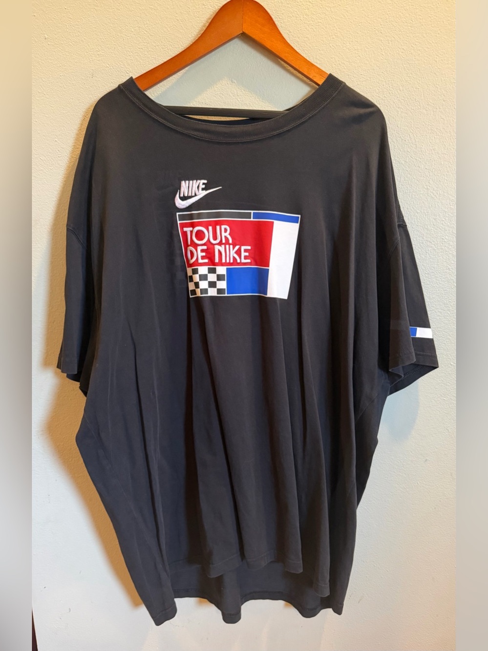 The Nike Tee “Tour De Nike” Size 3XL